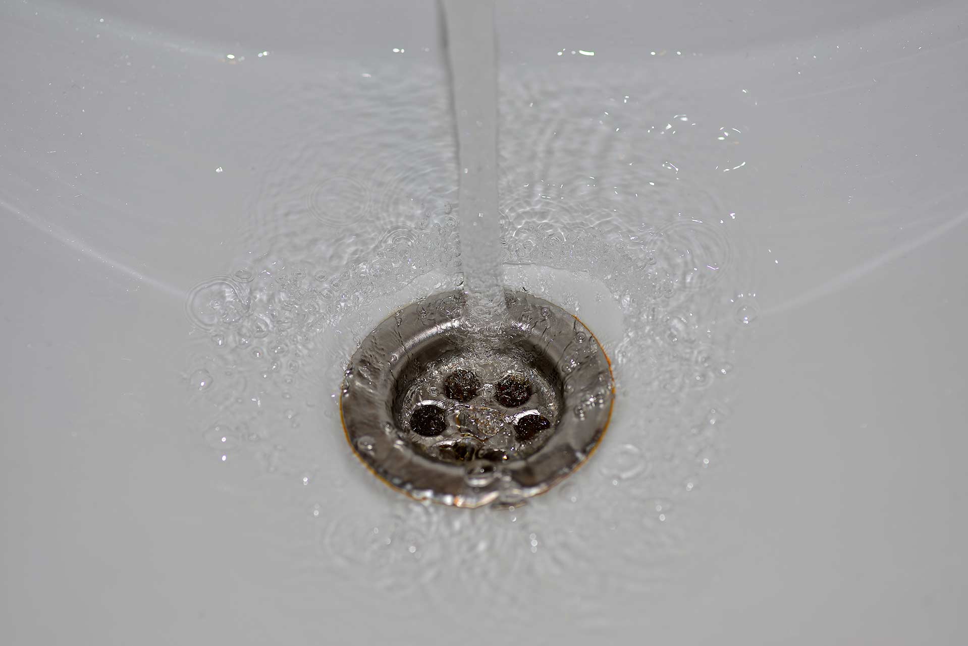 A2B Drains provides services to unblock blocked sinks and drains for properties in Woodside.